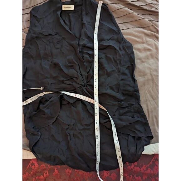 L' agence black silk sleeveless knotted front blouse nwot sz small - Picture 4 of 5